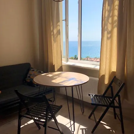 Sea View *